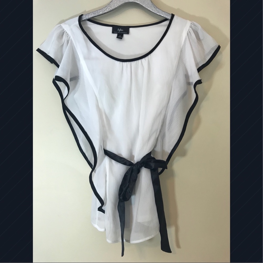 💕Flutter Sleeve Blouse 💕
